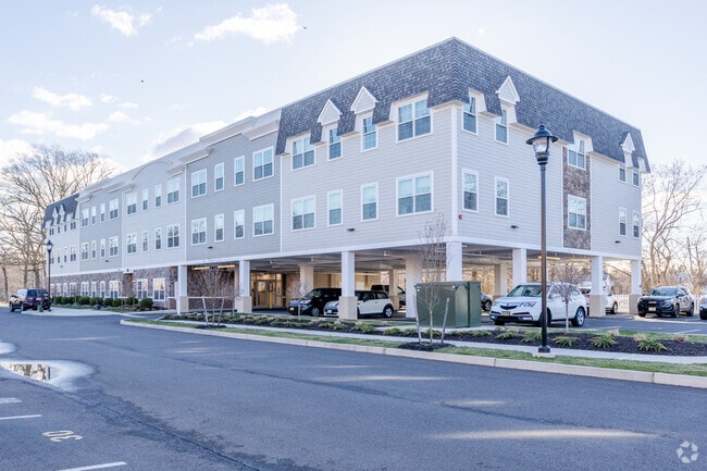 Building Photo - Baypointe at Keyport Apartments