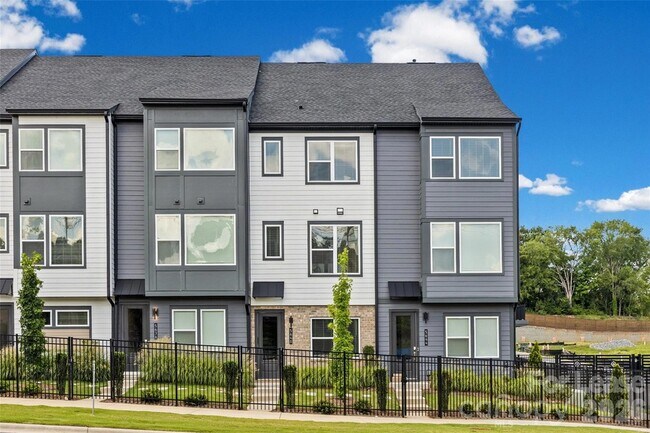 Building Photo - 5640 Kingspan Dr