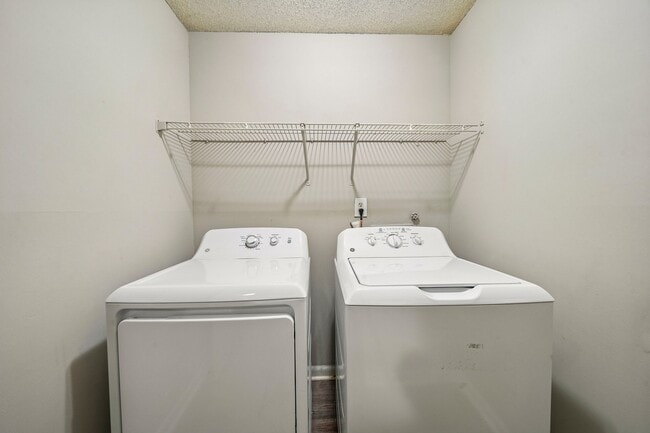 Flats at Riverview