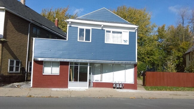 Building Photo - 638 Hertel Ave Rental