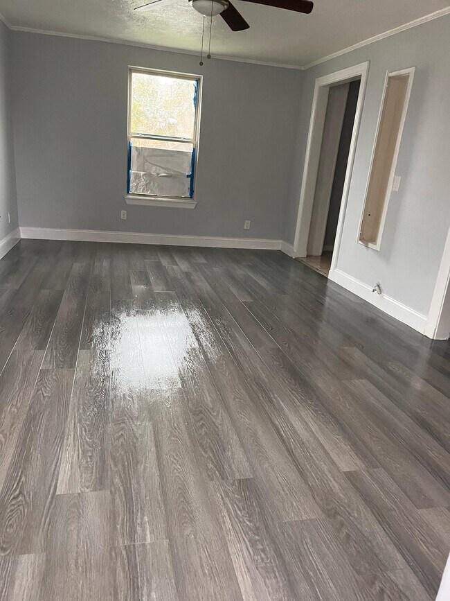 Photo - 702 Rosedale St