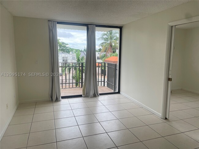3601 SW 117th Ct Unit 9-301