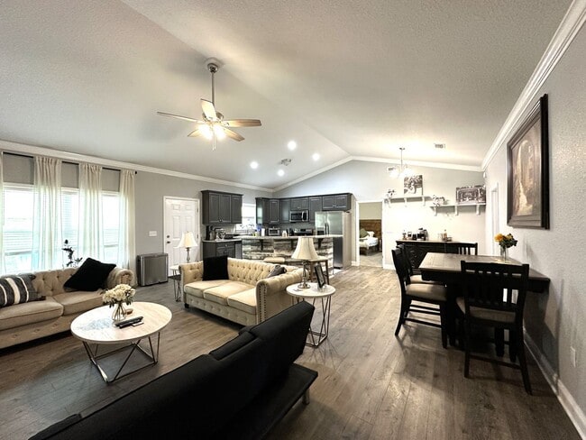 Photo - Beautiful north Crestview 4/Bed/2Bath Home