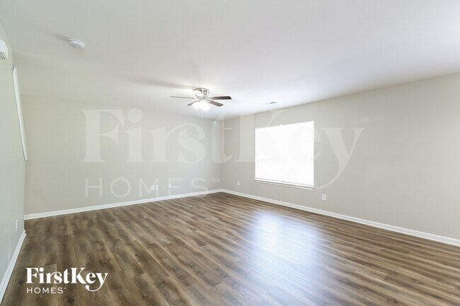 Photo - 9017 Sharpes Cir