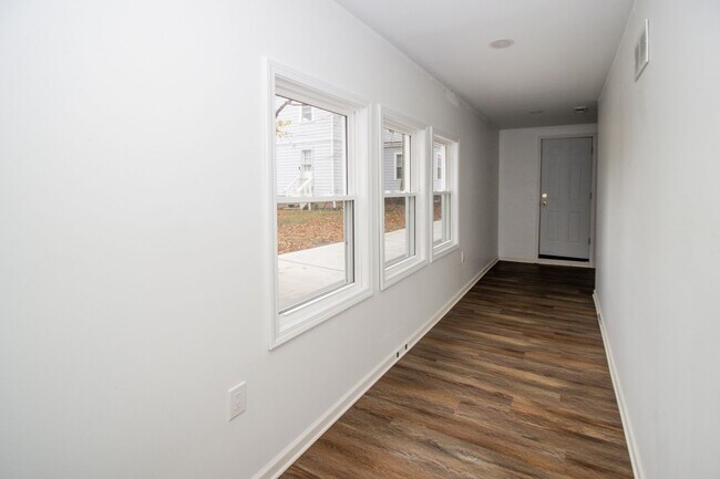 Photo - 17645 Lakeport Ave Unit Small house