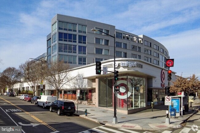 Building Photo - 4101 Albemarle St NW Unit 306 Rental