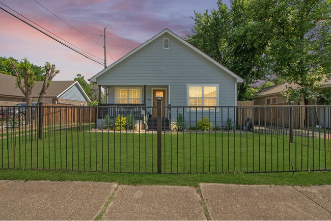 Photo - 958 E Allen Ave