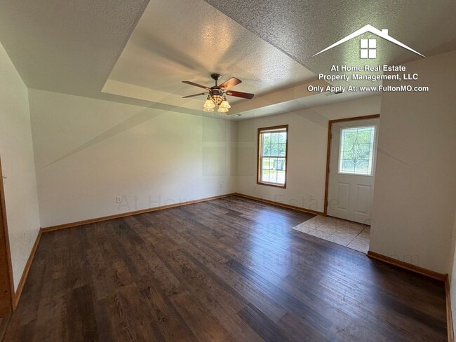 Photo - 1902 Dunham Dr