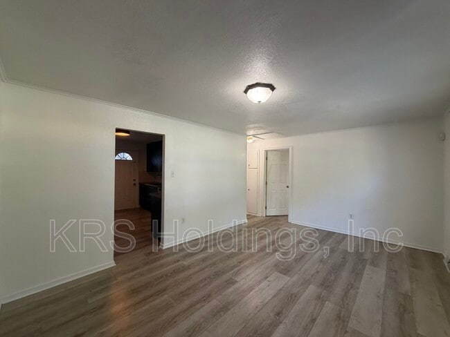 Photo - 903 Freedom Ave