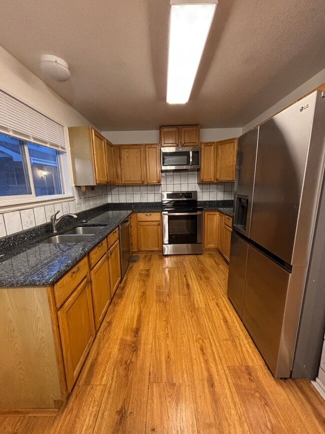 Building Photo - 3444 E 106th Ct