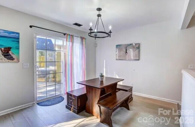 Photo - 2514 Caprock Ct