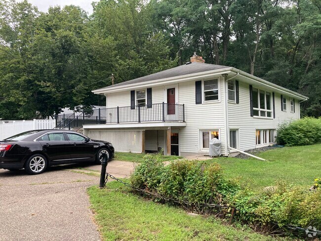Building Photo - 3080 Perrot Ave S Unit A Rental