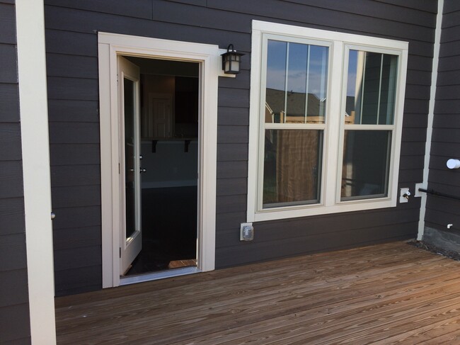 Back deck - 420 Meritage St Townhome