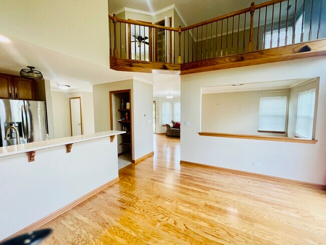 Photo - 517 Willow Way