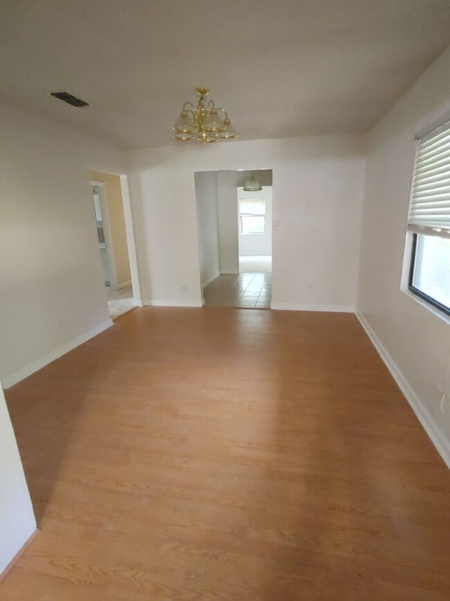 Photo - Beautiful 4Bd/2BA Right off Miccosukee Rd.