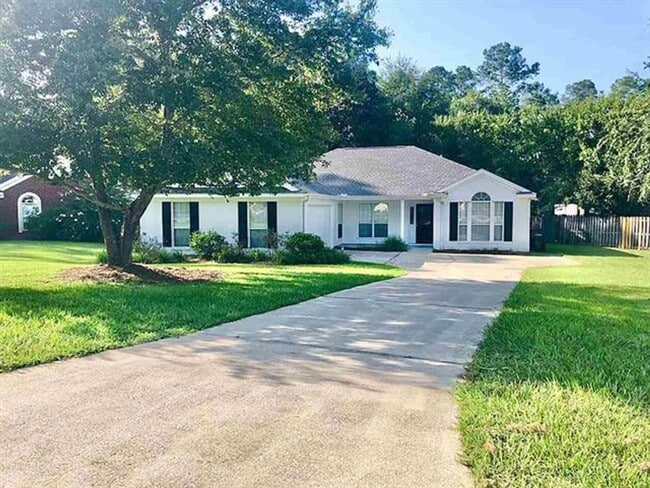 NE Tallahassee Home in the Villages at Maclay - NE Tallahassee Home in the Villages at Maclay