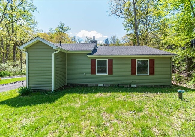 Photo - 797 Forest Glen Rd