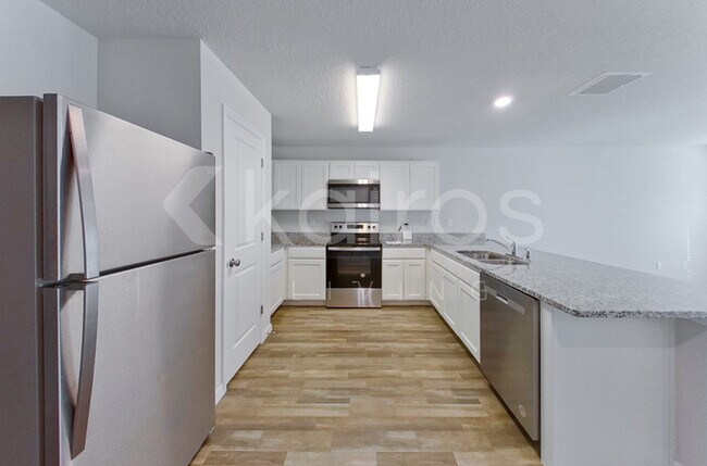 Photo - 1244 W Hanover Ln