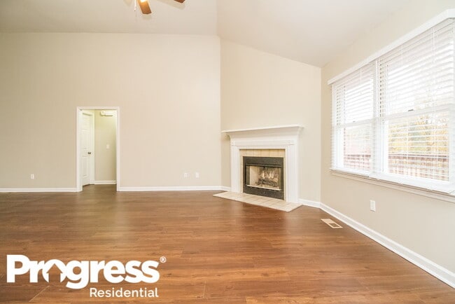 Photo - 2140 Liberty Dr