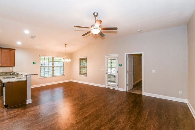 Photo - 2195 Thornbrook Dr