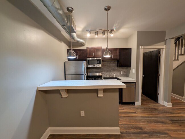 Building Photo - 5737 Kentucky Ave Unit Apt. #1
