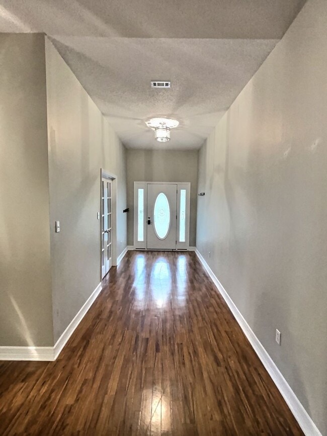 Photo - 4-BD, 3-BA Brick Home North of I10 in Biloxi's Shadow Creek Subdivision