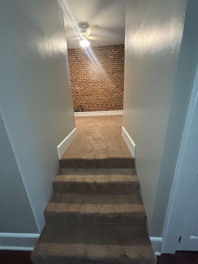 Photo - 130 N Ashley St