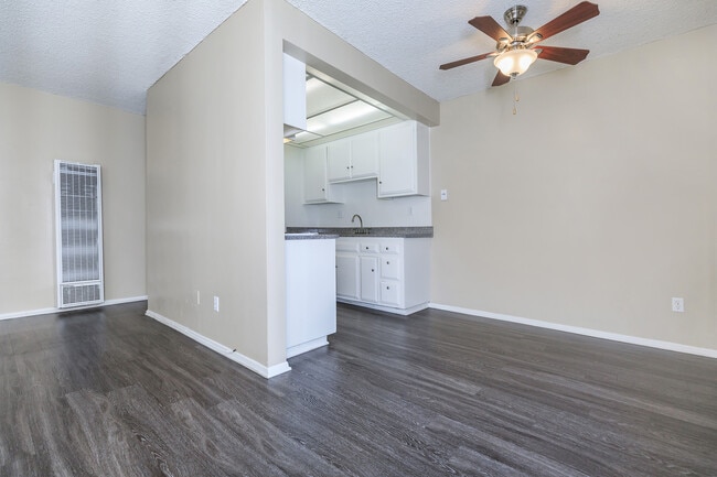Saddleback Pines Apartment Homes