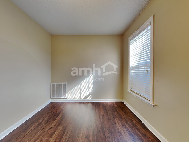 Photo - 5535 Bridgegate Dr