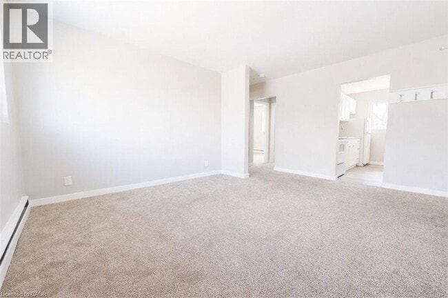 Photo - 10 Hungerford Rd Unit 5