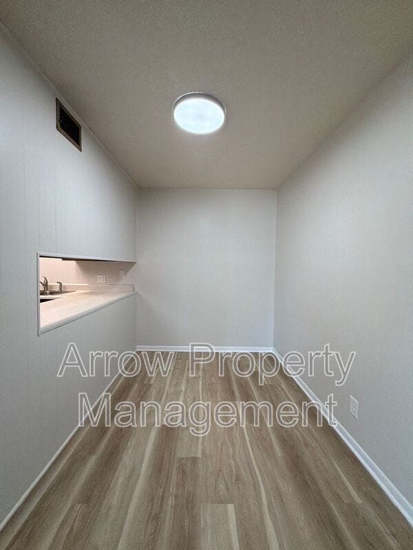Photo - 515 N 13th St