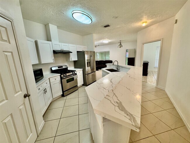 Photo - 13530 Carruth Ln