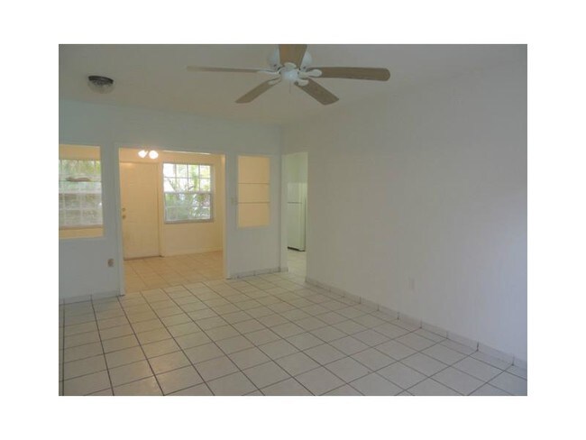 Living Room - 2243 Calais Dr Condo Unit 2