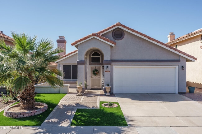 Building Photo - 6820 S Roosevelt St