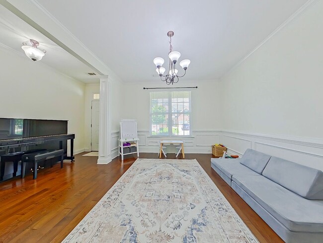 Photo - Beautiful 4 Bedroom home in Canterbury Farms!