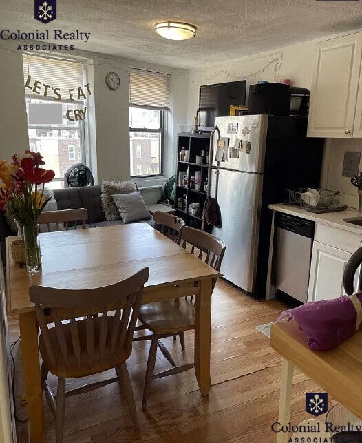 Photo - 5 N Margin St