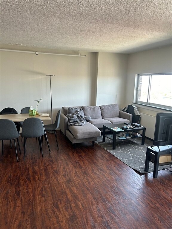 Photo - 872 Massachusetts Ave