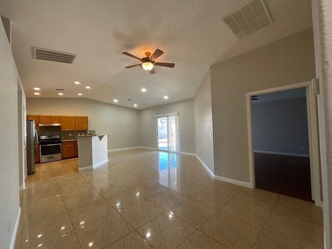 5219 Willowdale Ct