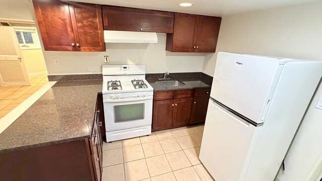 Photo - 5706 N Maplewood Ave Unit G
