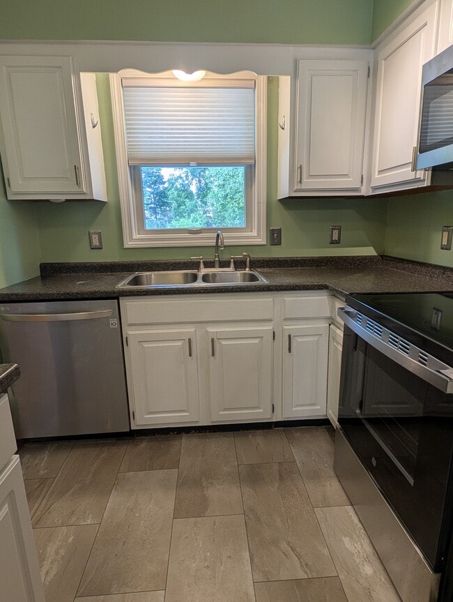 Photo - 27 Maple St Unit C