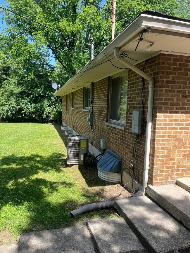 Photo - 215 Marlay Rd