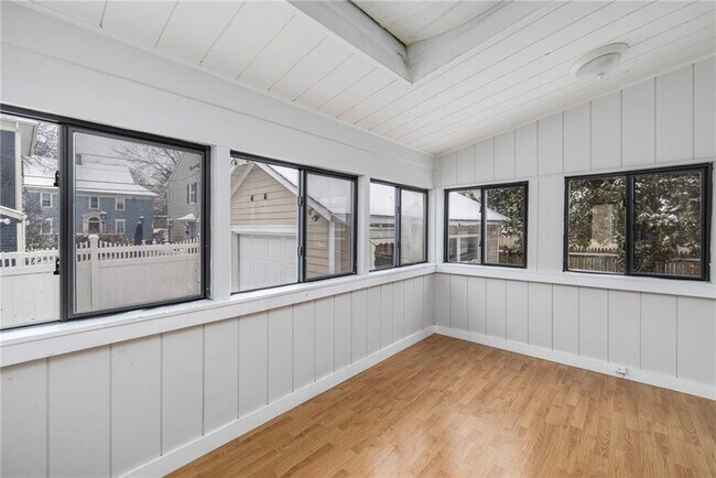 Photo - 10 Broad St Unit 1