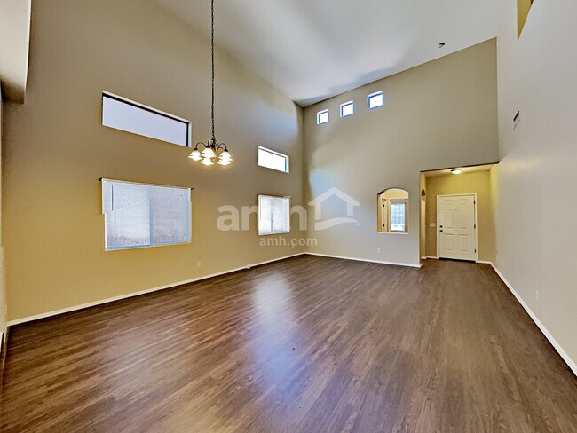 Photo - 23847 W Grove St