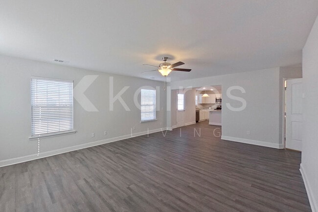 Photo - 109 Western Red Cedar Dr