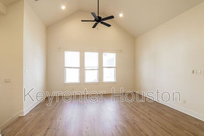 Photo - 2514 Terry St