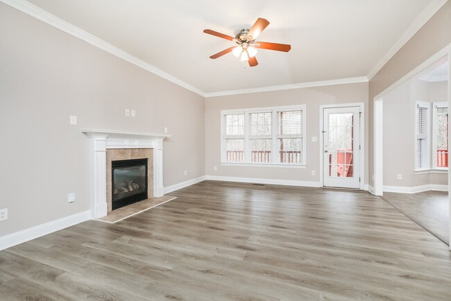 Photo - 235 Manchester Trail