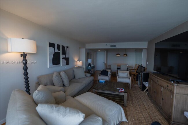 Photo - 1000 W Island Blvd Unit 2812