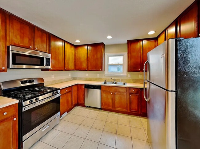 Photo - 400 Decatur Dr