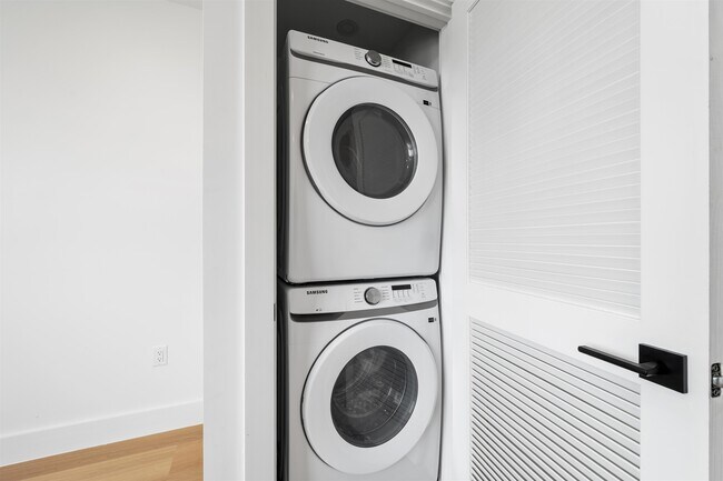 Photo - 337 Johnston Ave Unidad 307