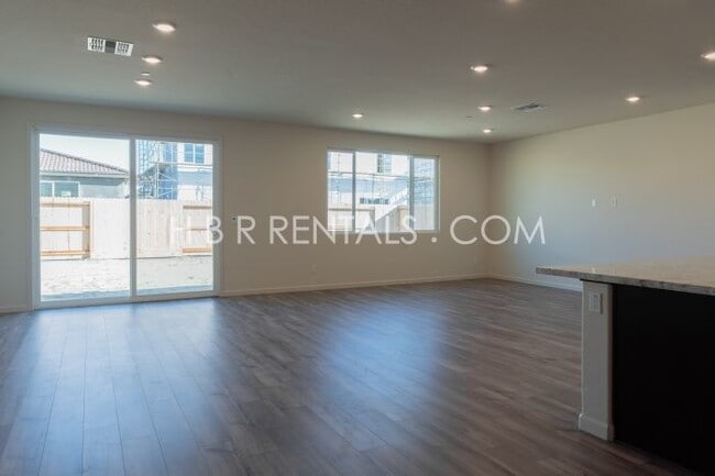 Photo - Modern & Spacious SINGLE STORY 4-Bedroom Home in Manteca – Fresh Updates & Comfortable Living